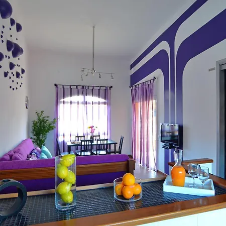 Prázdninový dům Kalmahouse, Con Piscina Y Wifi Cerca Del Mar