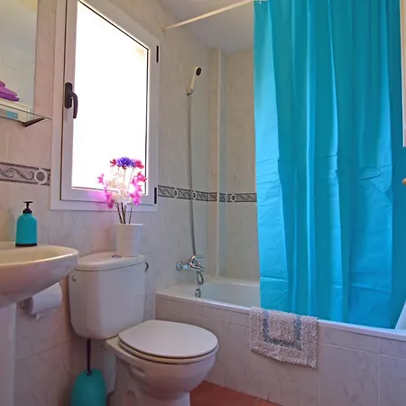 Kalmahouse, Con Piscina Y Wifi Cerca Del Mar *