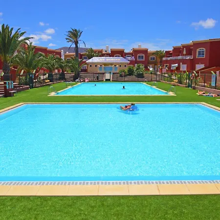Prázdninový dům Kalmahouse, Con Piscina Y Wifi Cerca Del Mar *