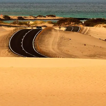 Kalmahouse, Con Piscina Y Wifi Cerca Del Mar * Corralejo