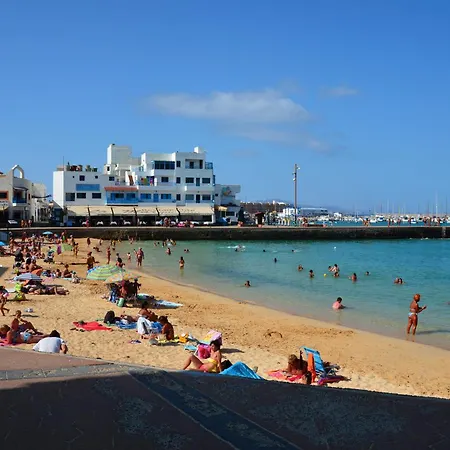 Prázdninový dům Kalmahouse, Con Piscina Y Wifi Cerca Del Mar Corralejo