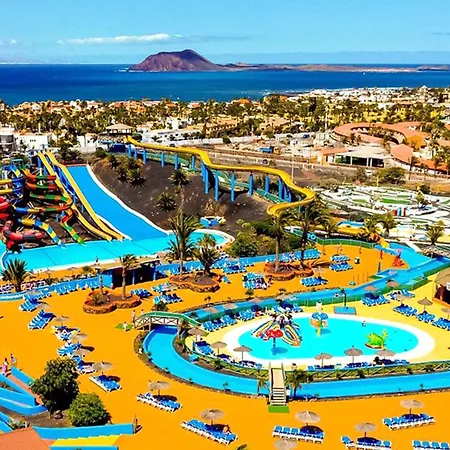 Kalmahouse, Con Piscina Y Wifi Cerca Del Mar Corralejo